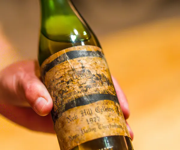 bottle, alcoholic drink, glass bottle, liquid, alcohol, label