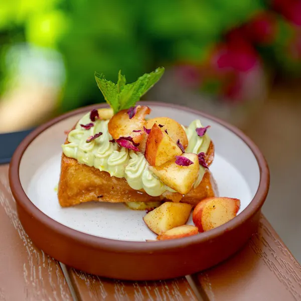 food, tableware, ingredient, produce, dessert, garnish