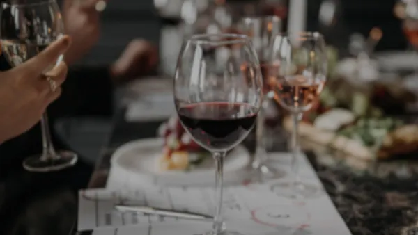 stemware, tableware, drinkware, wine glass, barware, serveware