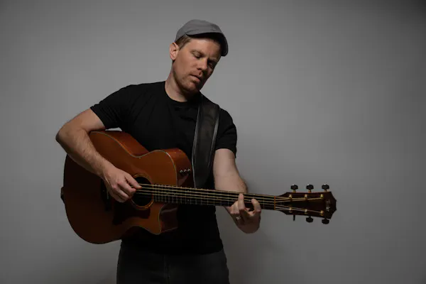 musical instrument, string instrument, plucked string instrument, chordophone, guitarist, guitar