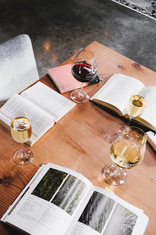 tableware, drinkware, stemware, table, barware, serveware