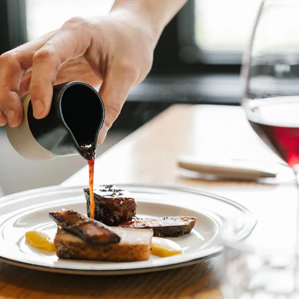 food, tableware, ingredient, serveware, wine, drinkware