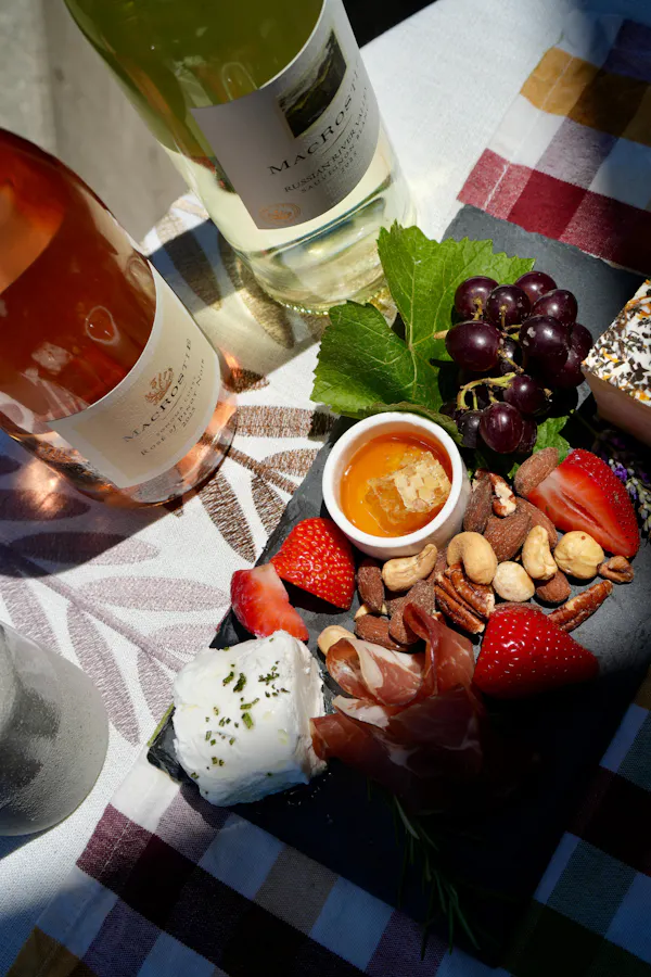 food, tableware, ingredient, fruit, alcoholic drink, produce