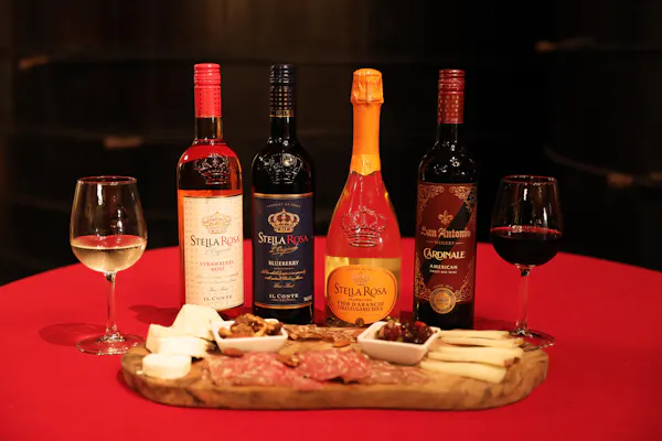 bottle, alcoholic drink, drinkware, alcohol, tableware, stemware