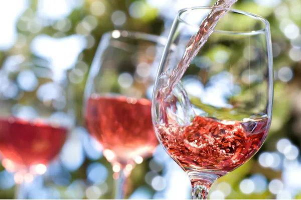 stemware, alcoholic drink, drinkware, tableware, alcohol, barware