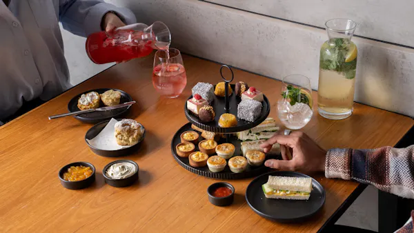 food, tableware, ingredient, finger food, dessert, serveware