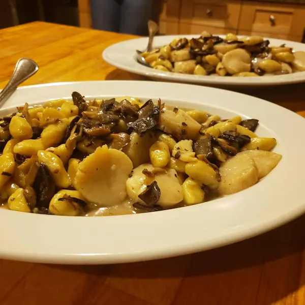 food, ingredient, tableware, pasta, recipe, produce