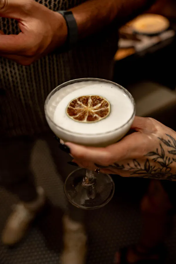tableware, alcoholic drink, liquor, classic cocktail, barware, cocktail