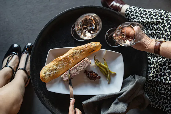 food, hand, tableware, ingredient, gesture, recipe
