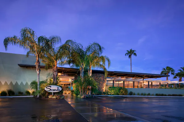 resort, shade, palm trees, eco hotel, hotel, landscape lighting