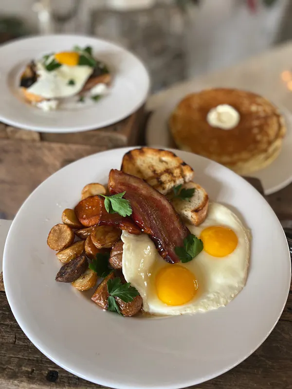 food, tableware, ingredient, dishware, egg white, recipe