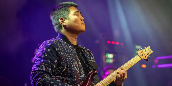 chordophone, performing arts, guitar, guitarist, entertainment, string instrument