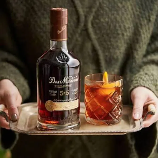 alcoholic drink, liquor, bottle, alcohol, whisky, glass bottle