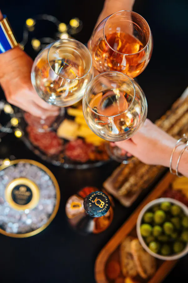 food, tableware, drinkware, stemware, ingredient, barware