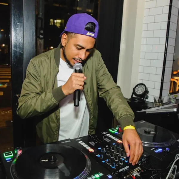 audio equipment, electronic device, entertainment, disc jockey, music, cdj