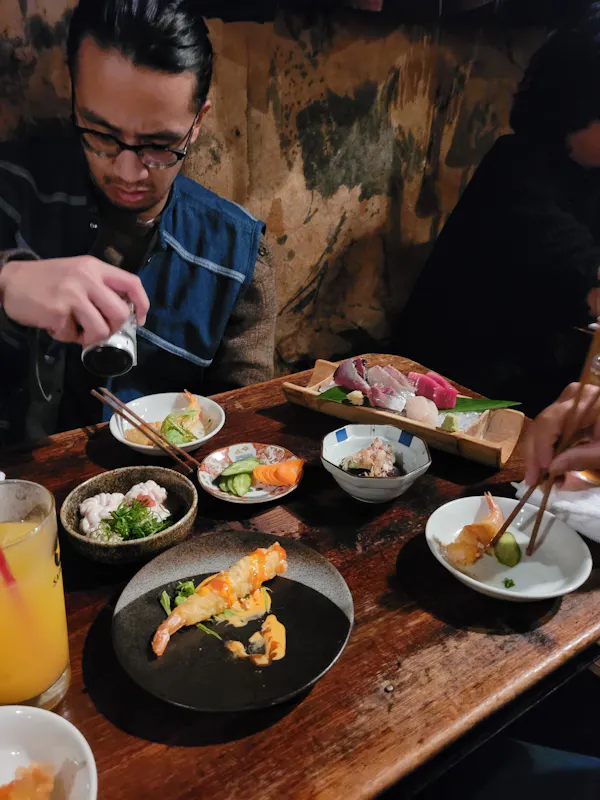 food, tableware, ingredient, dishware, table, serveware