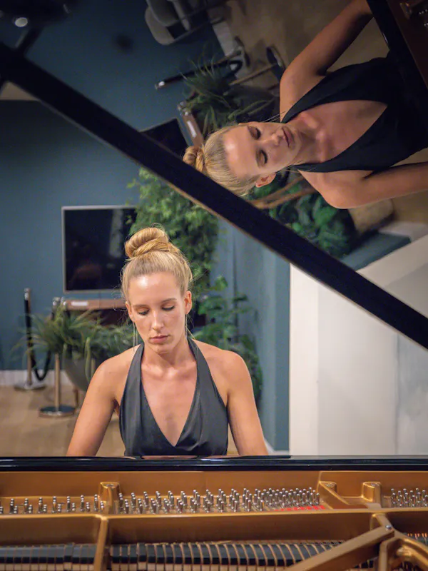 keyboard, musical instrument, piano, dress, keyboard player, sitting