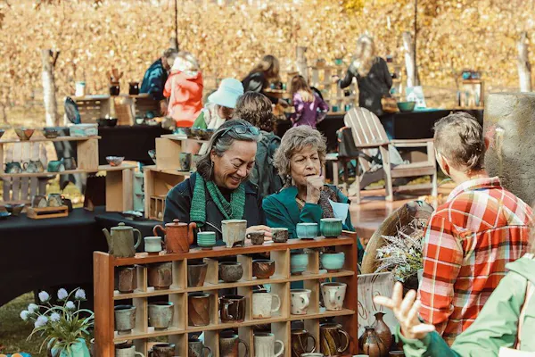 market, flea market, bazaar, customer