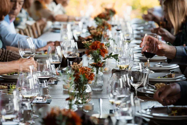 tableware, drinkware, stemware, table, event, furniture