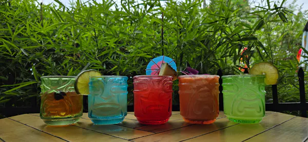 drinking straw, soft drink, non-alcoholic drink, juice, cocktail, cocktail garnish