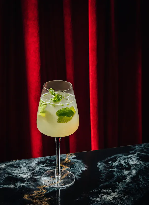 tableware, alcoholic drink, liquor, cocktail, classic cocktail, stemware