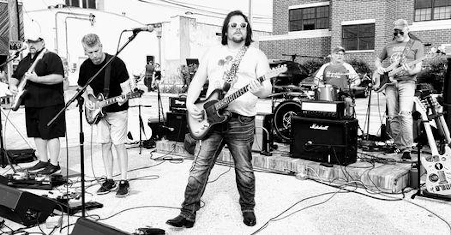 Over/Under Sports Bar - Chicago, IL | Tock