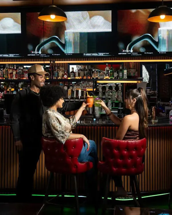 drinking establishment, barware, shelf, building, customer, television