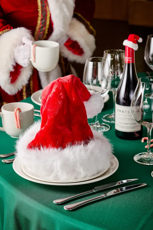 tableware, drinkware, dishware, serveware, plate, food