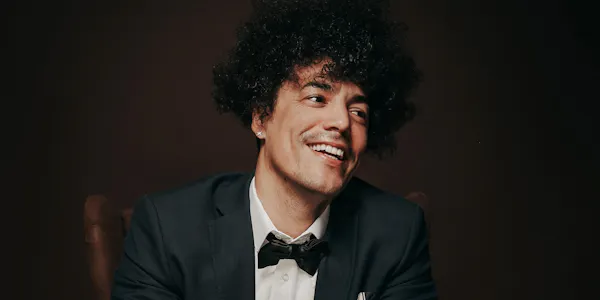 smile, eyebrow, happiness, collar, formal wear, facial expression