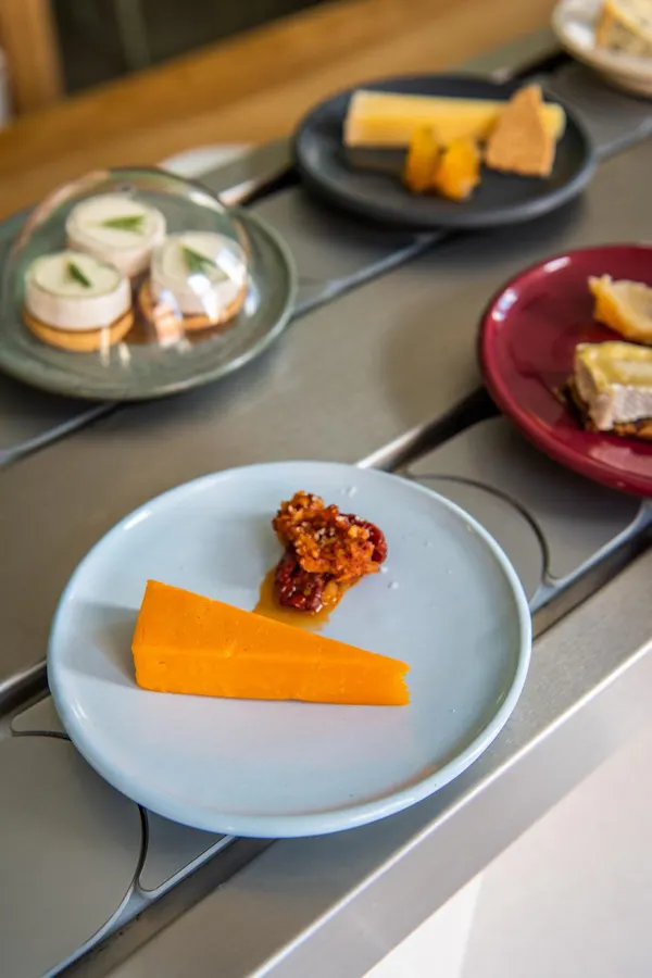 food, tableware, ingredient, serveware, dishware, fruit