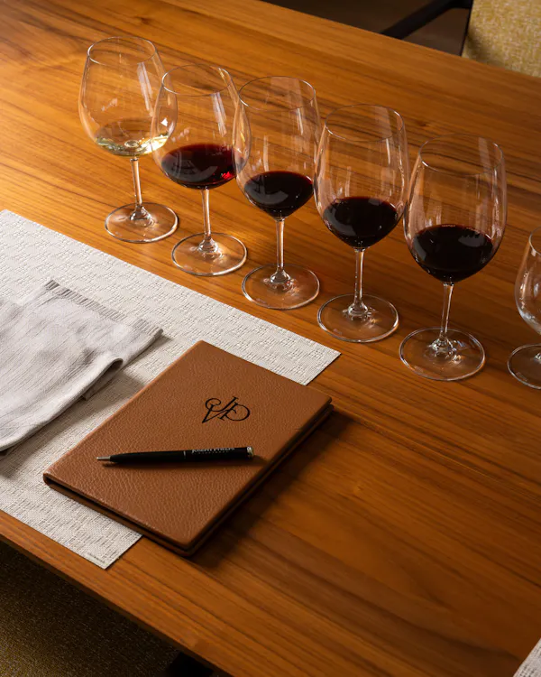 tableware, stemware, drinkware, wine glass, barware, dessert wine