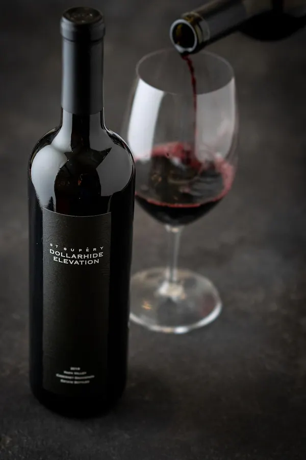 bottle, alcoholic drink, glass bottle, alcohol, liquid, wine bottle