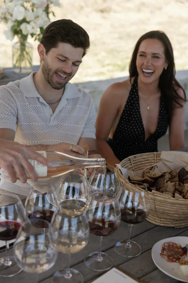 tableware, drinkware, stemware, wine glass, alcoholic drink, smile
