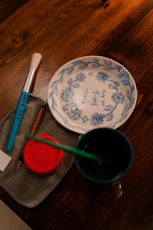 tableware, dishware, serveware, porcelain, drinkware, kitchen utensil