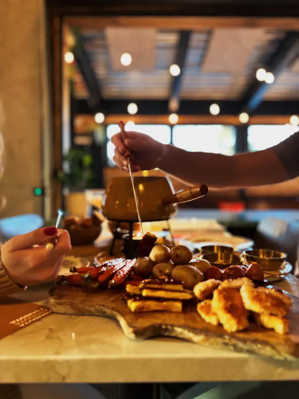 food, ingredient, tableware, finger food, serveware, dishware