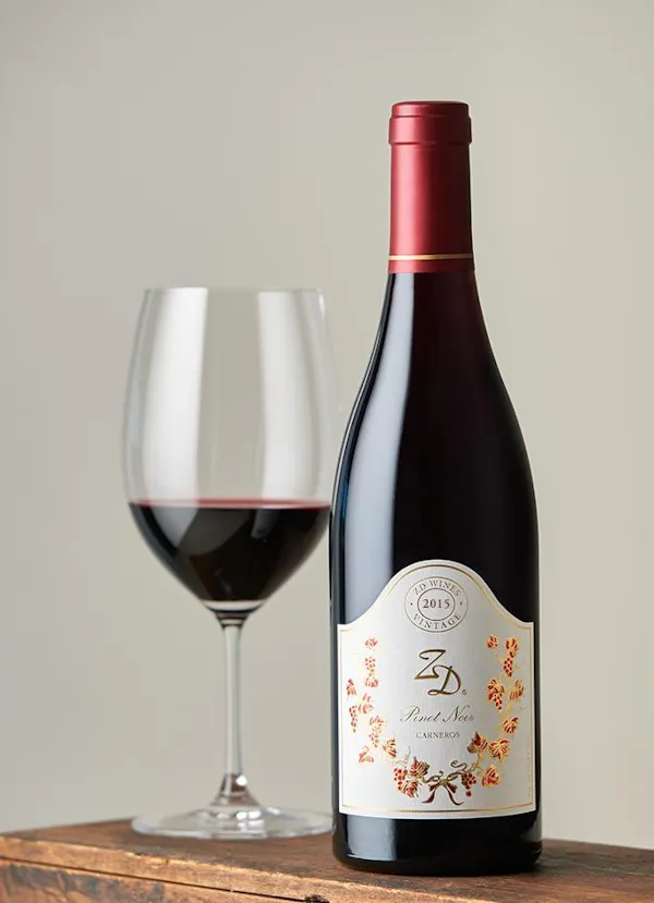 bottle, red, alcoholic drink, alcohol, glass bottle, wine bottle
