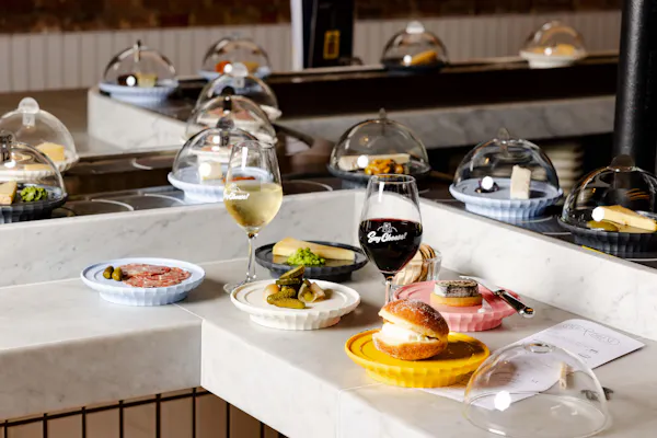 food, tableware, serveware, ingredient, dishware, finger food