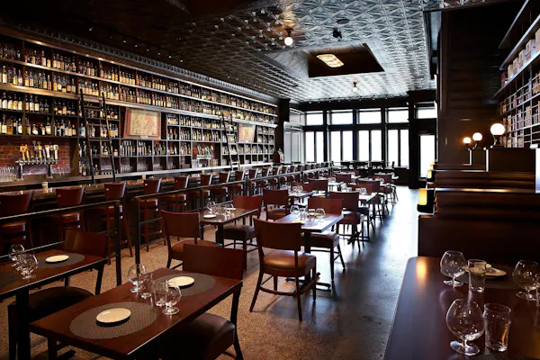 restaurant, building, tavern, drinking establishment, bar, room