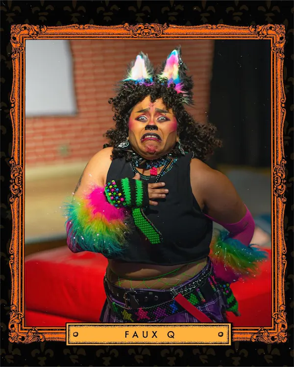 facial expression, entertainment, jewellery, costume, fun, headpiece