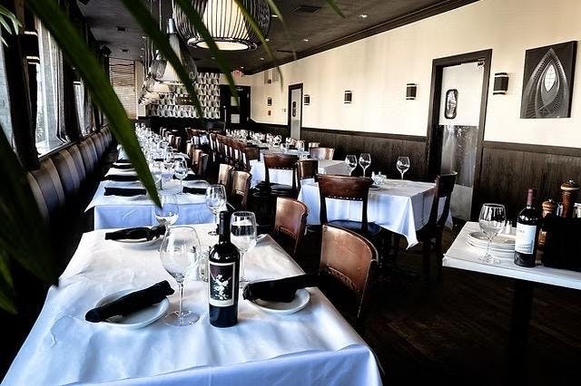 100 South Chop House & Grill 