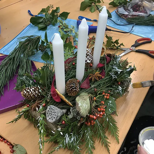 christmas decoration, wreath, candle, christmas day, conifers, floral design