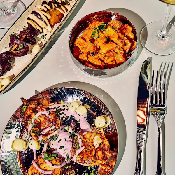 food, tableware, ingredient, dishware, plate, serveware