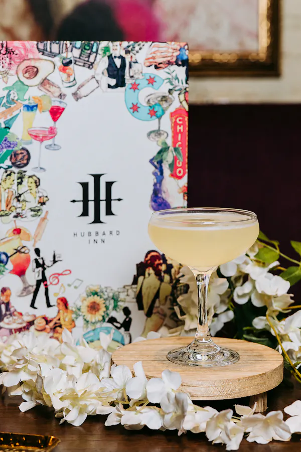 tableware, alcoholic drink, stemware, drinkware, liquor, classic cocktail