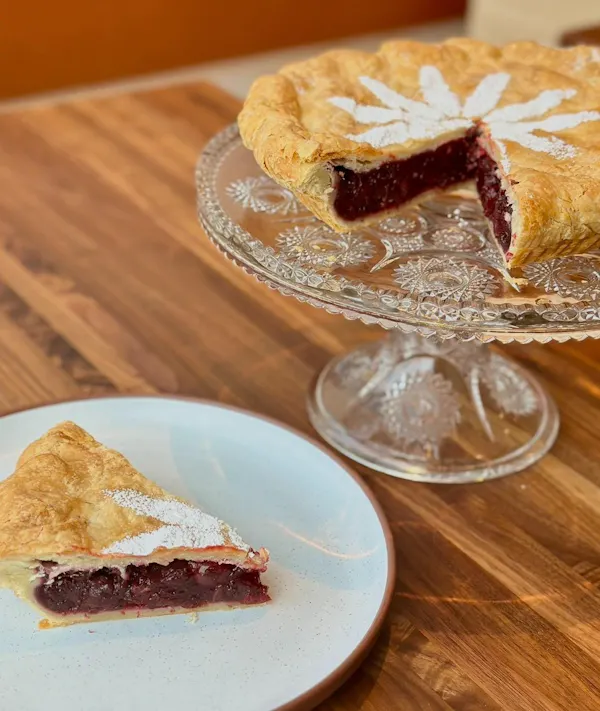 food, ingredient, dessert, tableware, pastry, pie