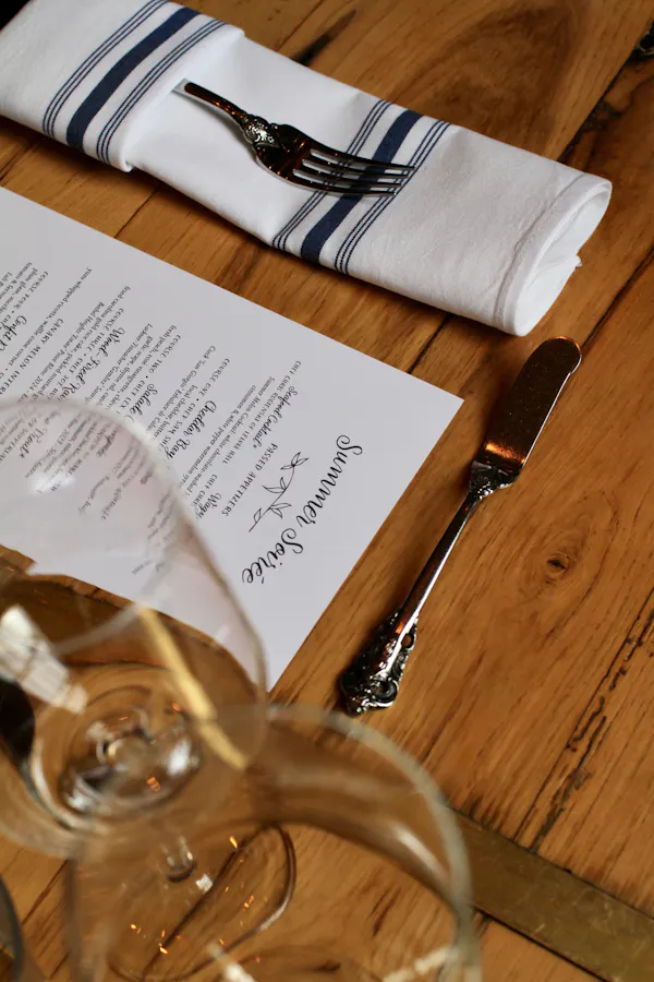 stemware, tableware, wine glass, paper, barware, drinkware