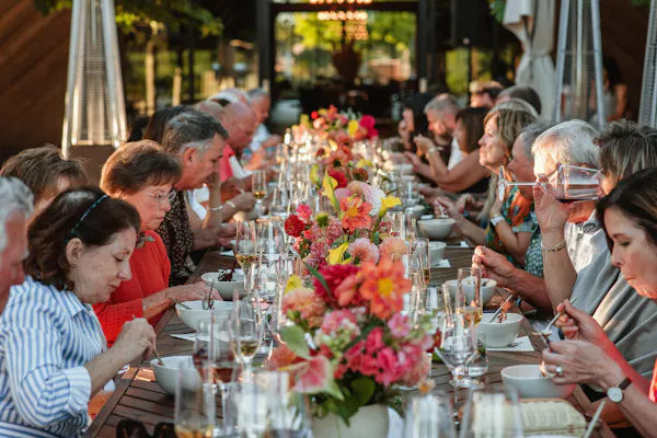 drinkware, tableware, table, furniture, event, stemware