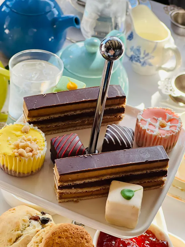 food, tableware, cake, dessert, ingredient, finger food