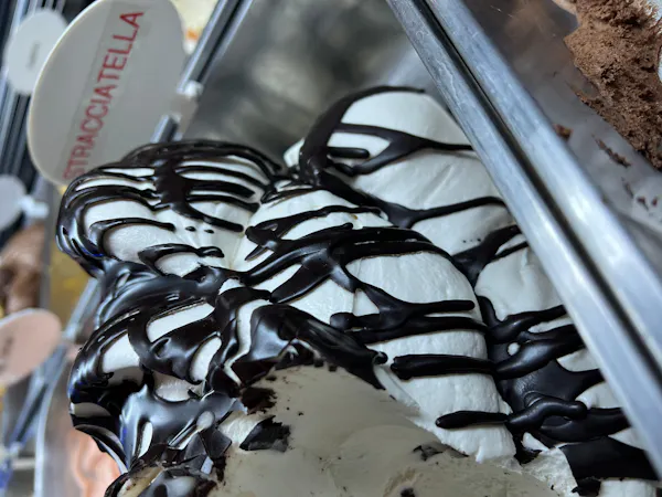food, ingredient, ice cream, frozen dessert, dessert, cream