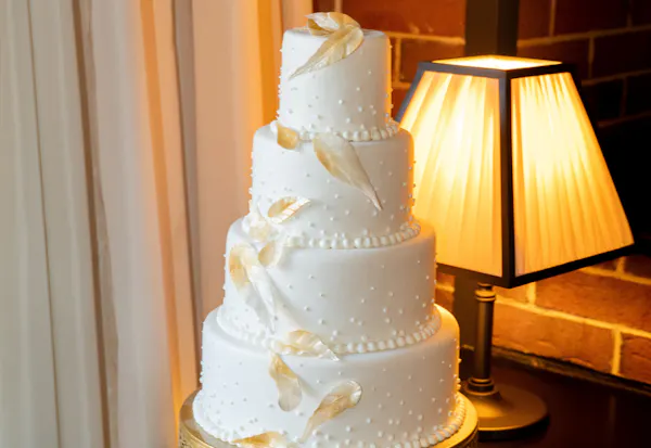 cake, food, wedding cake, cake decorating, ingredient, fondant icing