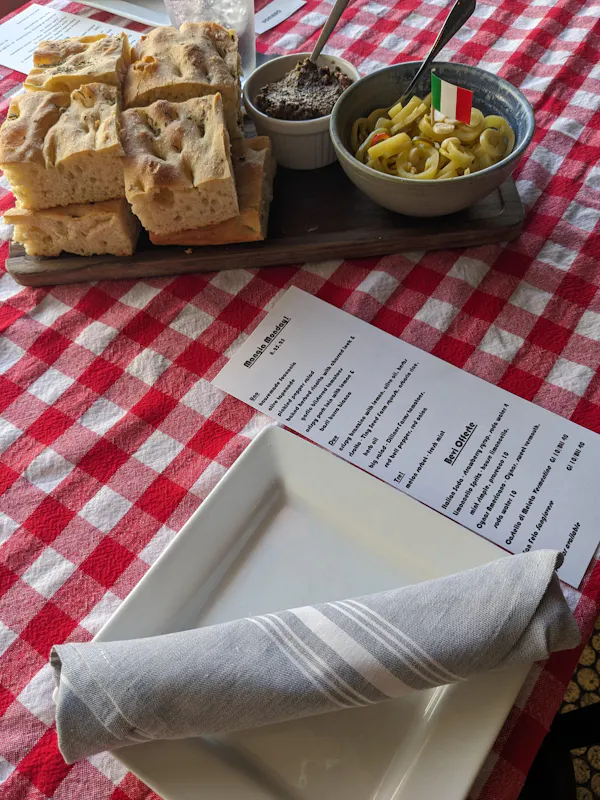 food, tableware, ingredient, tablecloth, serveware, plaid